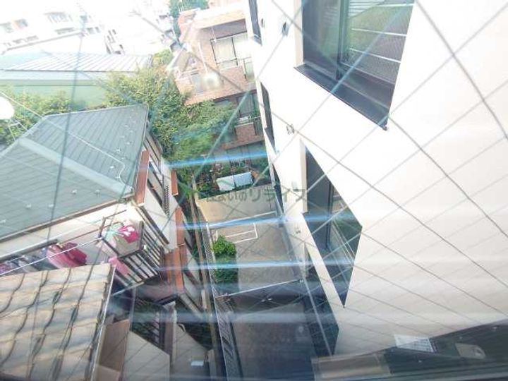 GENOVIA池袋の内装