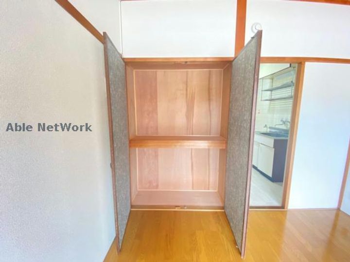 プランタン黒髪の内装