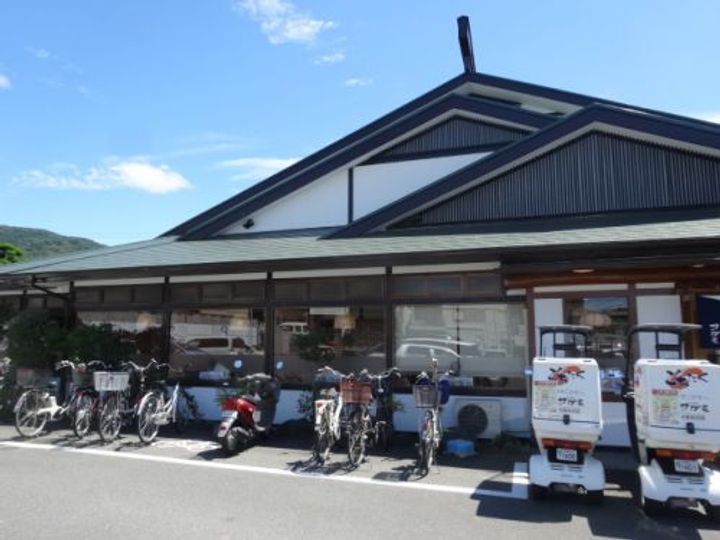 グリーンロゼの周辺