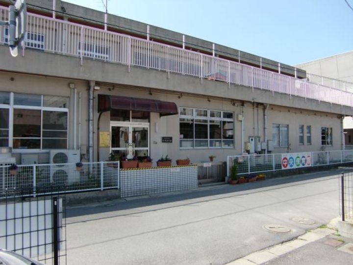 エスポア四日市の周辺