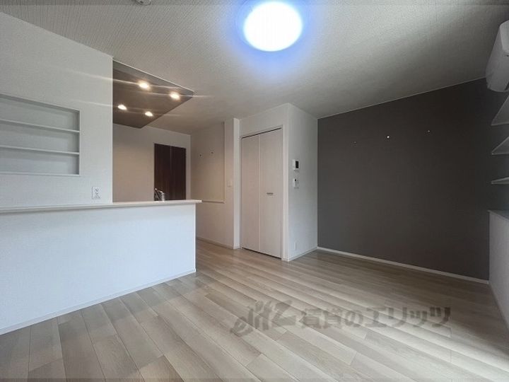 グレイス王寺の居間