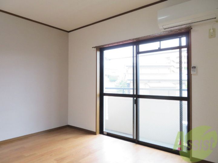 サンプレイスヒルズの居間
