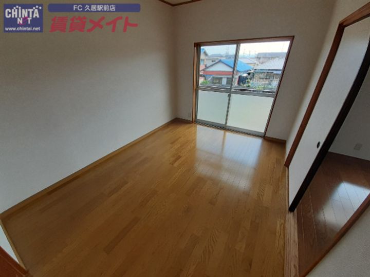 奥山アパートの居間