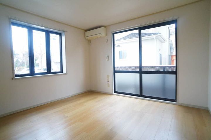 セフィラハイツの居間