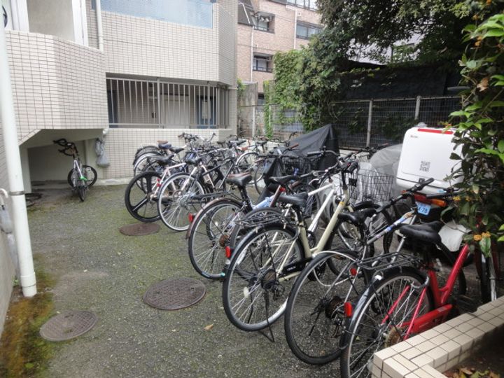 ベルエール代田の地図