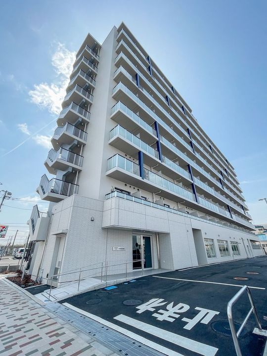 バウスクロス東海大学前の外観