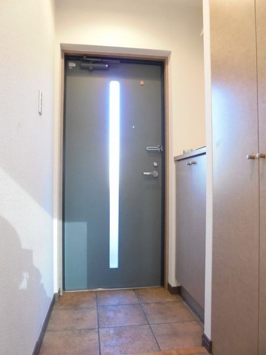 東京都新宿区北新宿2(マンション)の賃貸物件の玄関