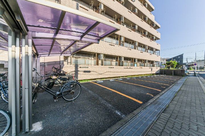 シーズンコート野並の地図