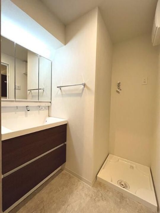 プラナ北上野の内装