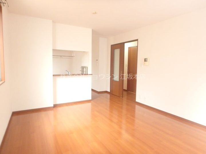 大阪府吹田市南金田2(アパート)の賃貸物件の居間