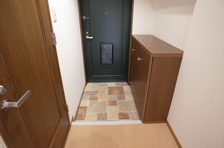 宮城県仙台市泉区泉中央2(マンション)の賃貸物件の玄関