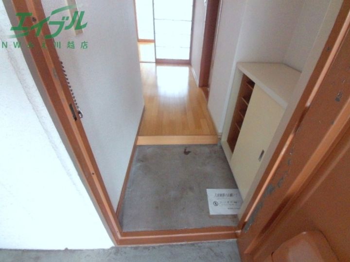 リビエール・N・弐番館の玄関