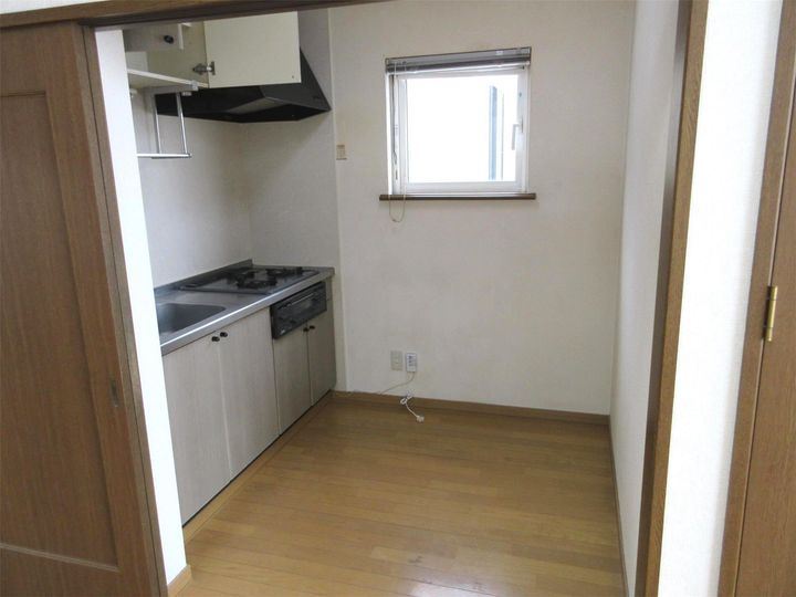 Dキャビンのキッチン