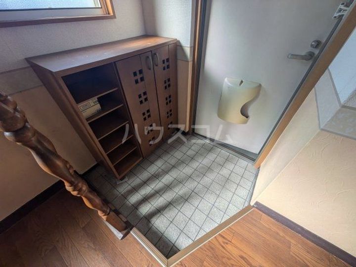 コーポラス井の元の玄関