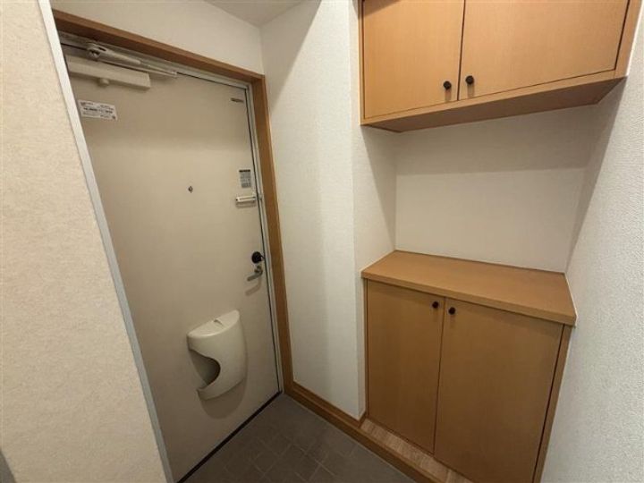 ボヌール ロジュマンの玄関