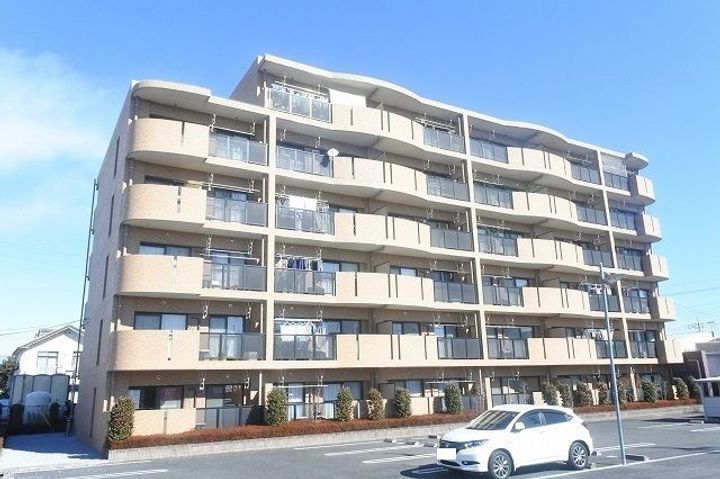 群馬県伊勢崎市八坂町(マンション)の賃貸物件の外観