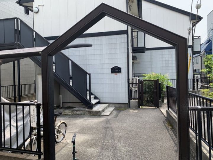 大阪府高槻市芥川町3(アパート)の賃貸物件の地図