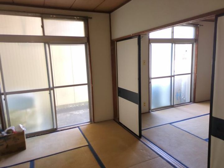 本町マンションの居間