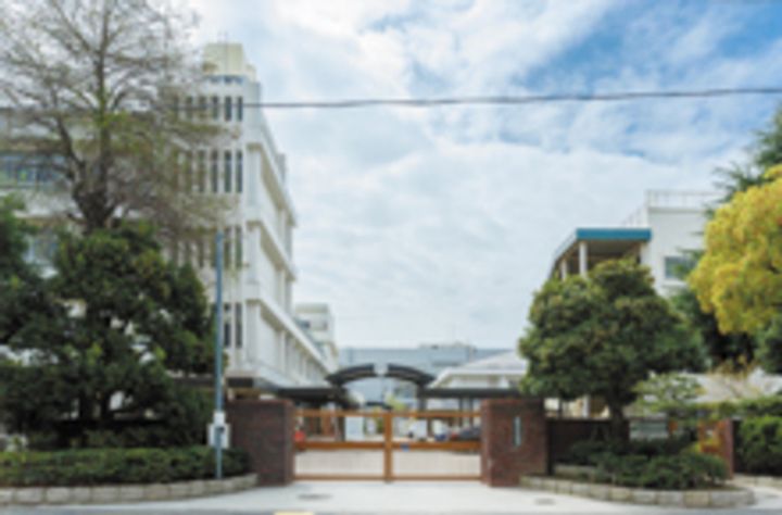 アイランド4の周辺