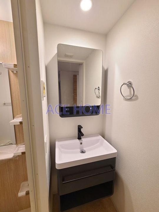 セレニテ難波グランデシュッドの内装