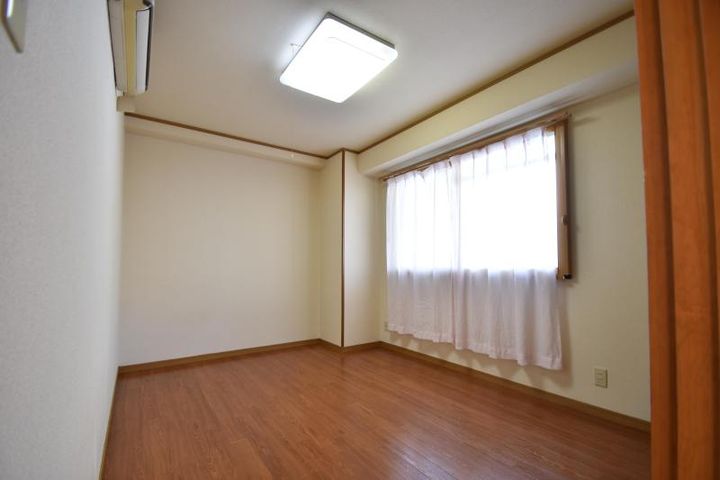 コーポ中之庄の内装