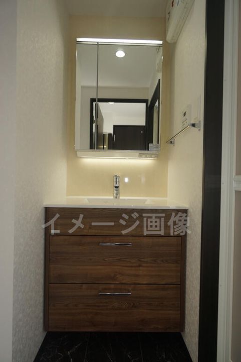 三股町YMマンションの内装