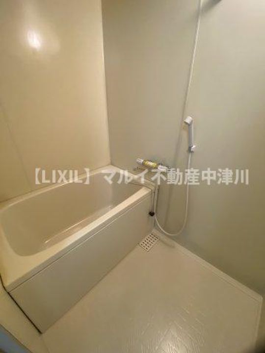 ハイツ恵那山 B棟の風呂