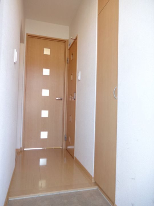 セジュール都の玄関