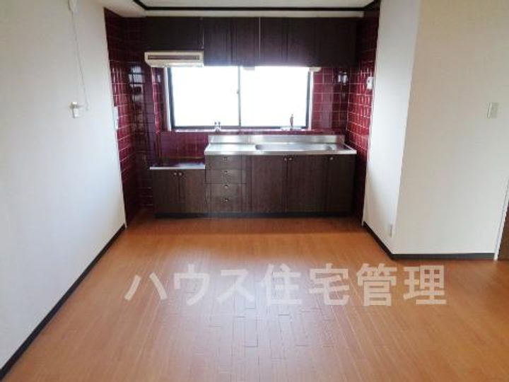 大阪府高槻市宮田町2(マンション)の賃貸物件の居間