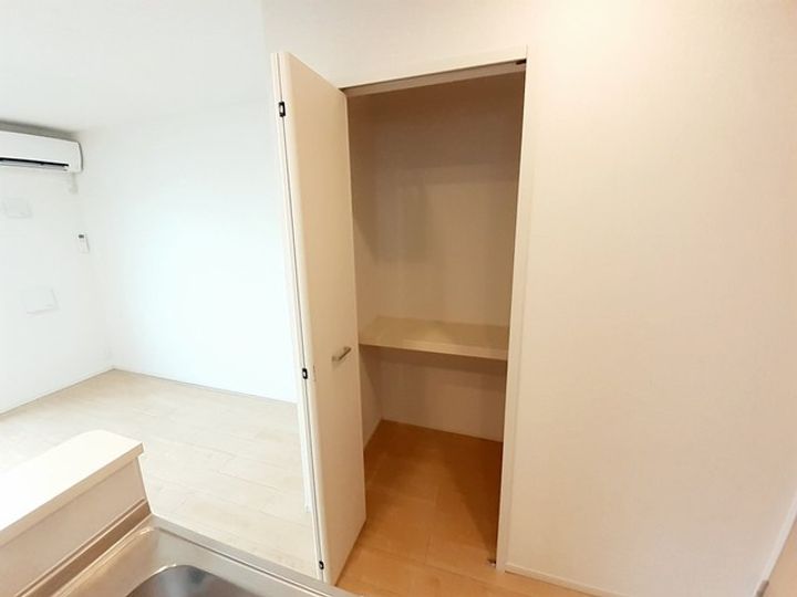 クレメント名取の内装