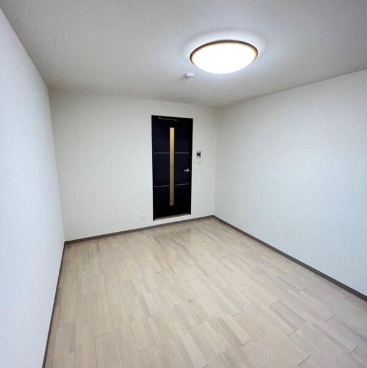 サイプレス小阪駅前の居間