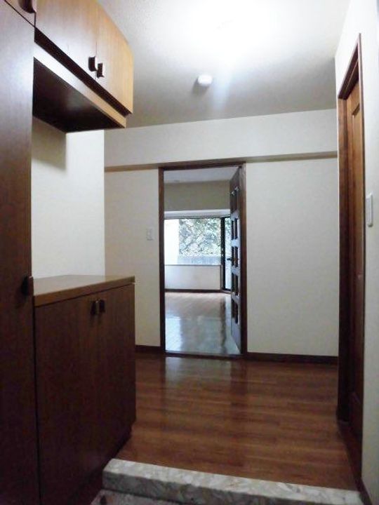 タウン唐山F棟の玄関