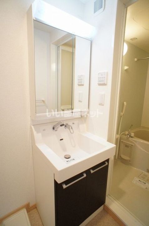 埼玉県越谷市レイクタウン8(マンション)の賃貸物件の内装