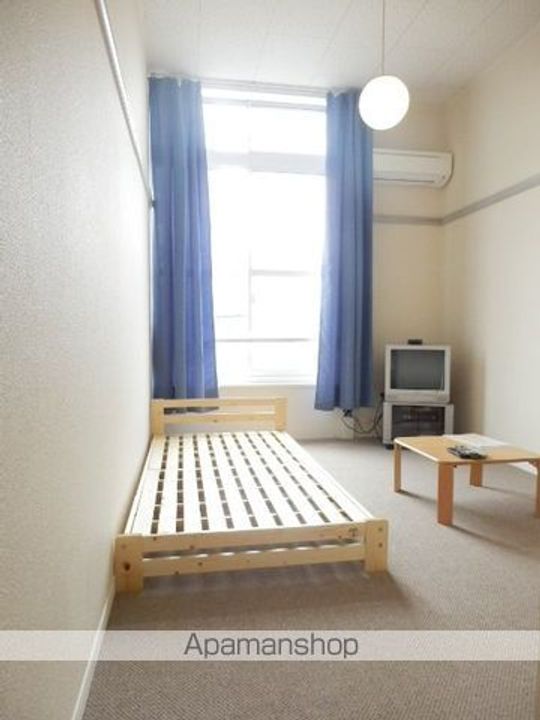 レオパレスグリーンの居間