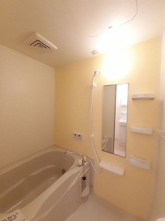 新潟県燕市井土巻2(アパート)の賃貸物件の風呂