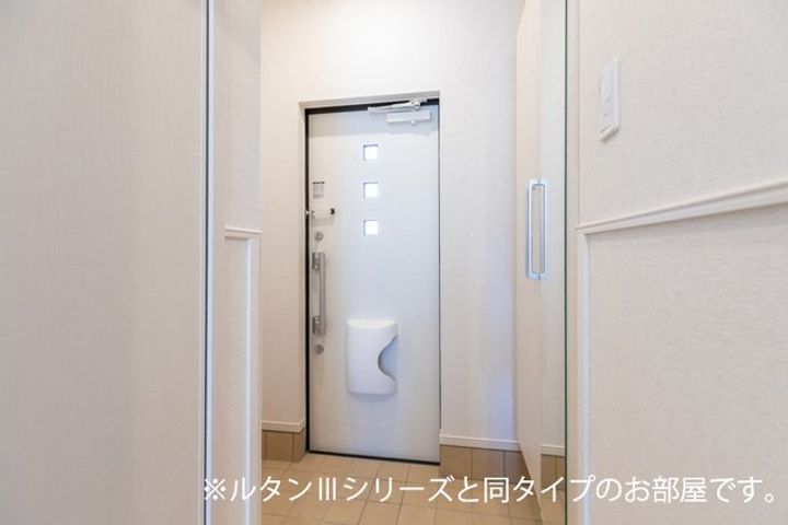 モーヴソレイユの玄関