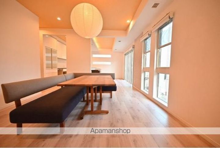 東京都日野市三沢4(一戸建)の賃貸物件の居間