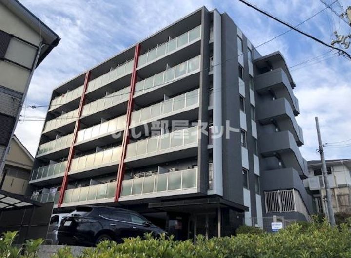 京都府向日市寺戸町西野辺(マンション)の賃貸物件の外観