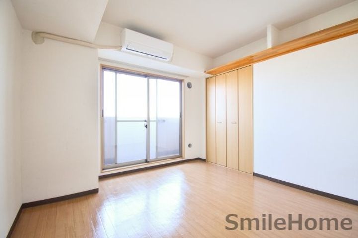 M プラザ住吉公園壱番館の居間