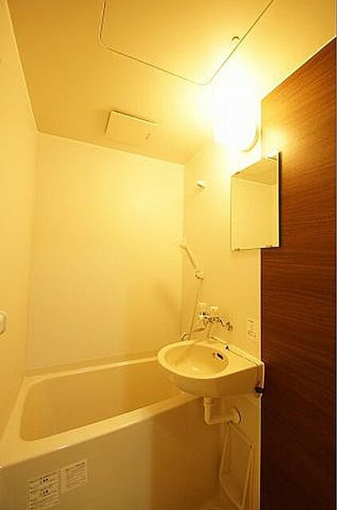 ザ・ファルティ横濱元町の風呂