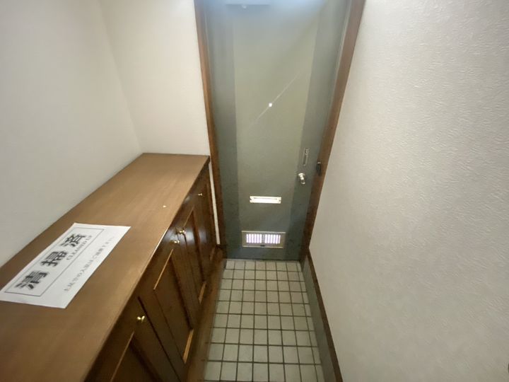 ハイム花梨の玄関