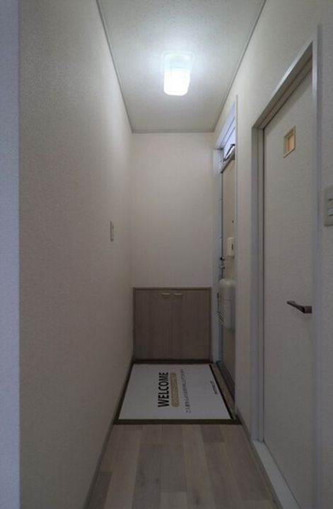コーポマスカットIIの玄関