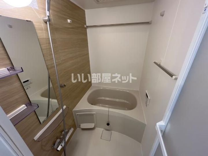 ロンド・ベル(LOND OBELL)の風呂