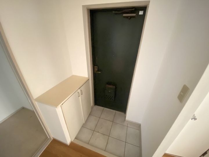 トリヴァンベール田方の玄関