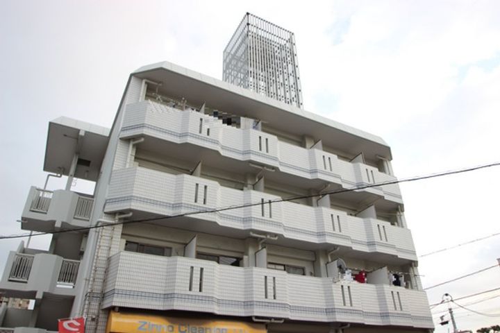 ハイツ観音の外観