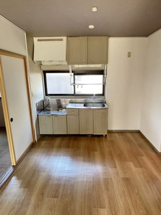 クレストハウスの居間