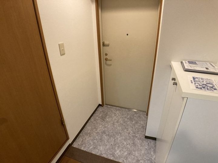 神奈川県小田原市栄町1(マンション)の賃貸物件の玄関