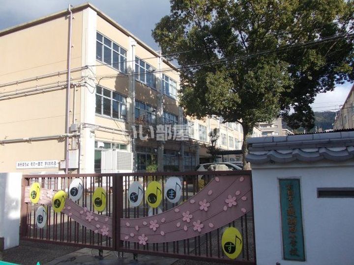 アトランティス醍醐の周辺