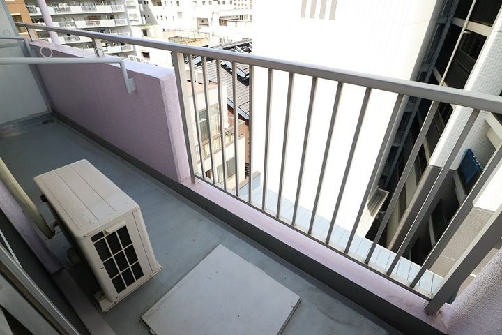 タカハシビルの内装