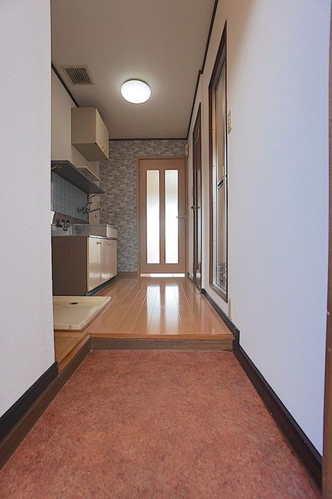 フラワ瀬戸口の玄関